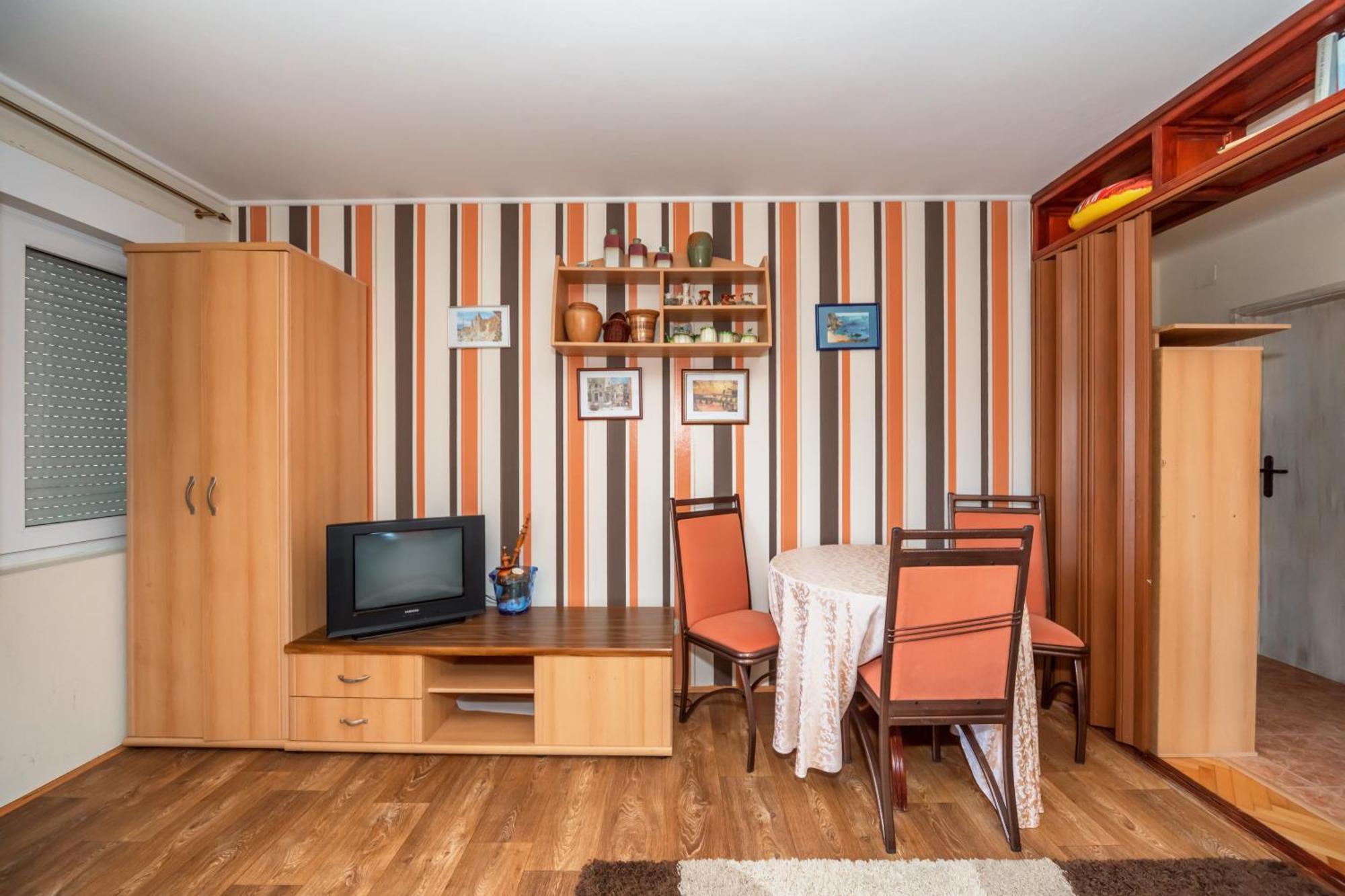 Apartments Pod Lozom With Seaview Petrovac Rom bilde