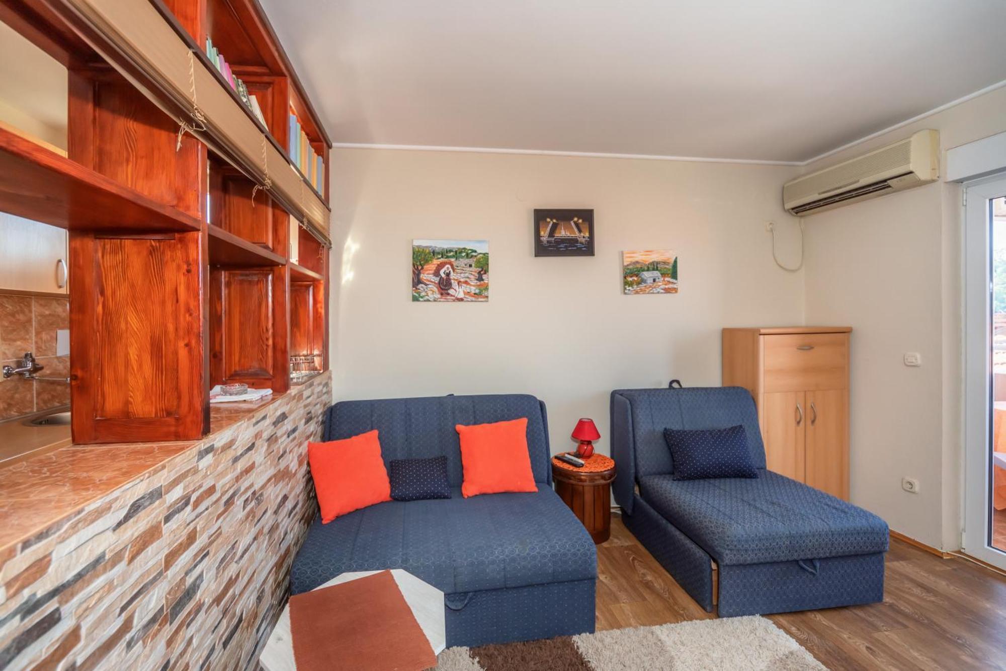 Apartments Pod Lozom With Seaview Petrovac Rom bilde