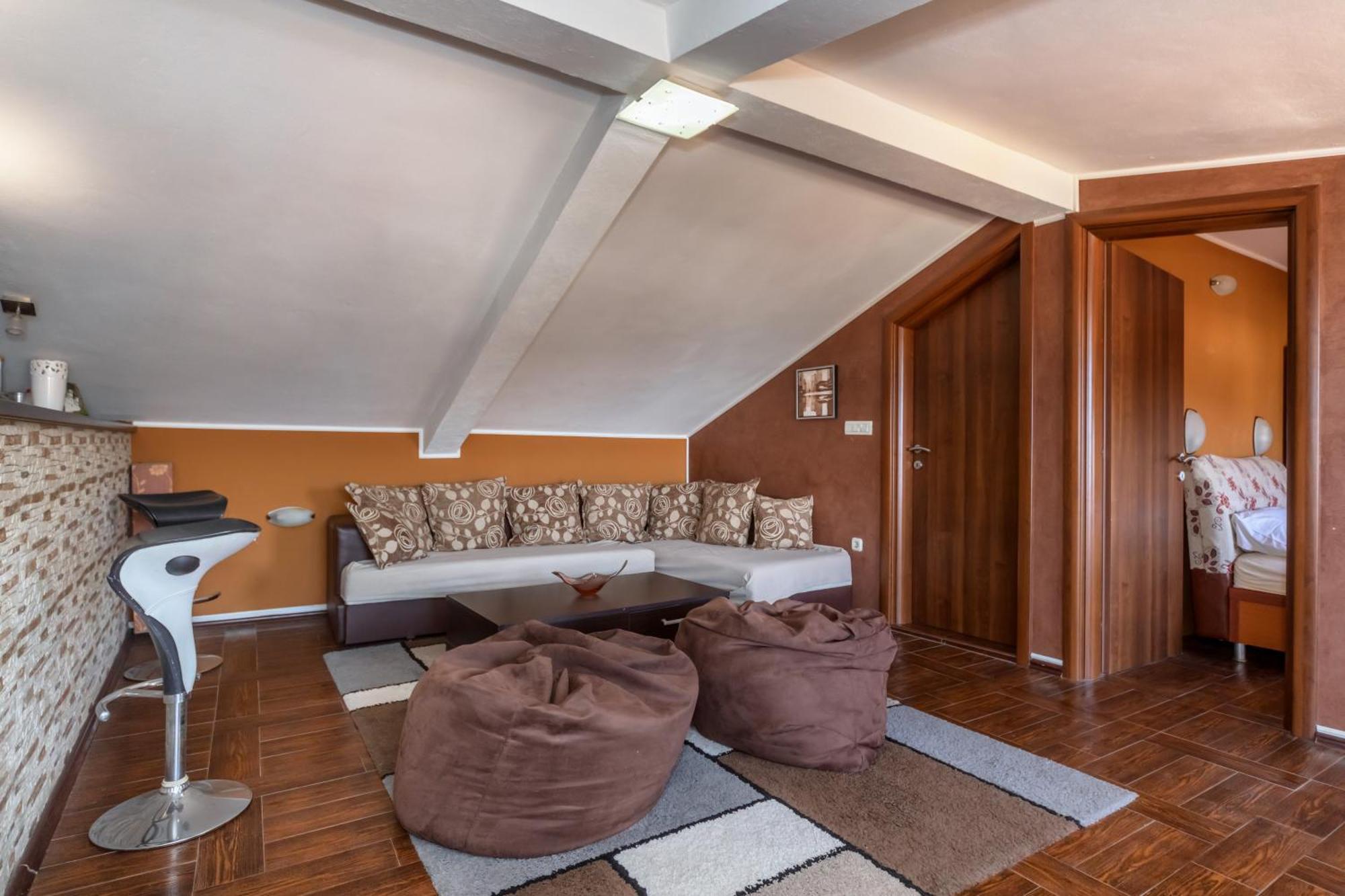 Apartments Pod Lozom With Seaview Petrovac Rom bilde